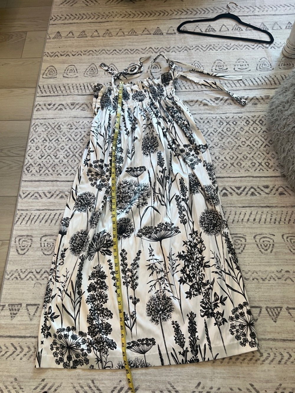 Women's Black & White Floral Maxi Dress - Sleeveless Tie-Strap - Picture 5 of 9